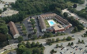 Admiralty Inn And Suites Falmouth Ma 3*